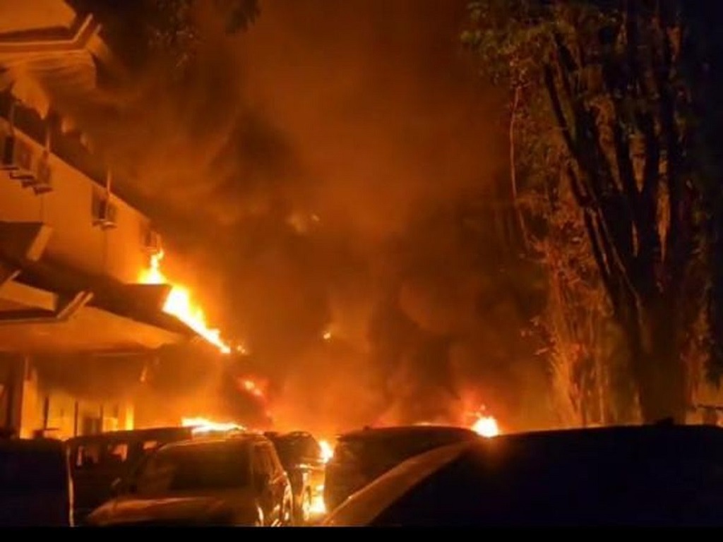 Gedung DPRD Makassar Habis Terbakar Imbas Demo Ricuh